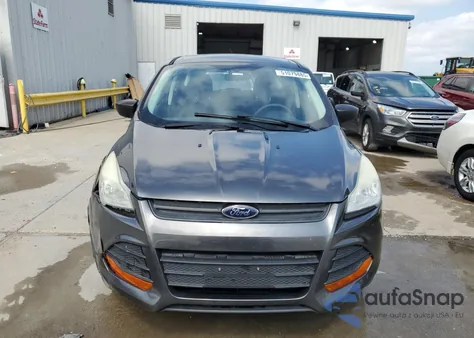 2015 Ford Escape S z USA, uszkodzony, nr VIN 1FMCU0F7XFUB09150